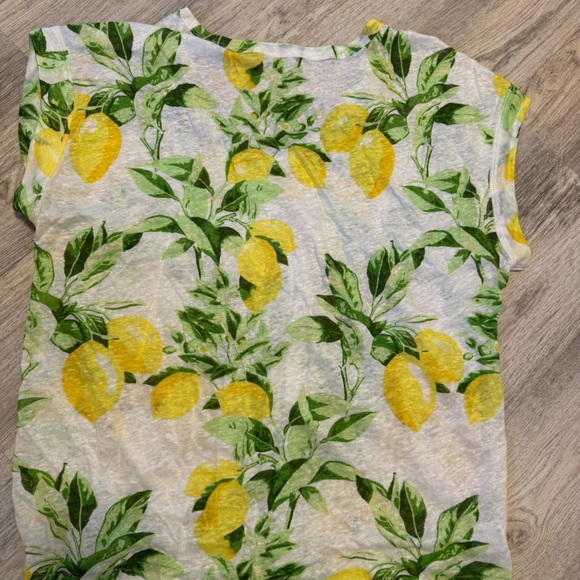 LOFT Tops - Loft linen lemon cap sleeve top.  Xsmall